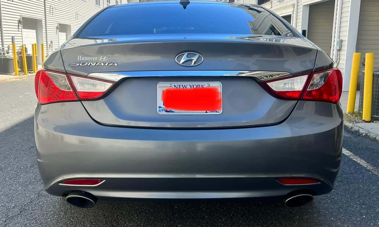 Thumbnail 4 of 2011 Hyundai Sonata (Gray)