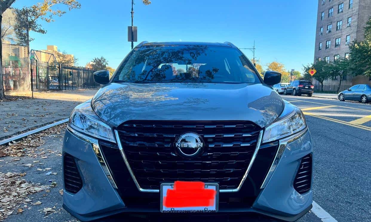 Thumbnail 7 of 2023 Nissan Kicks (Gray)