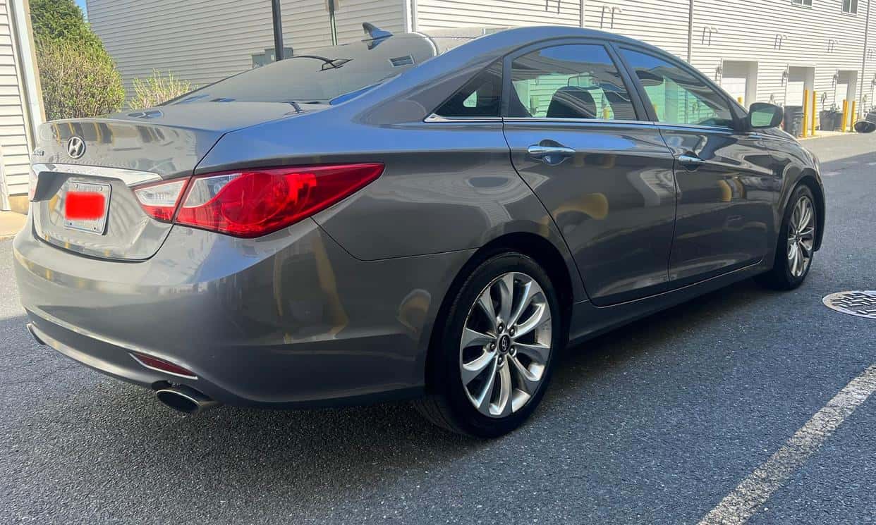 Thumbnail 5 of 2011 Hyundai Sonata (Gray)