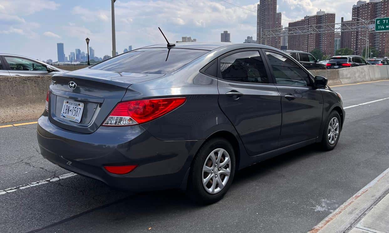 Thumbnail 5 of 2013 Hyundai Accent (Gray)
