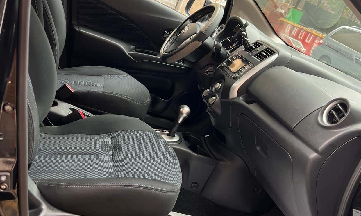 Thumbnail 10 of 2014 Nissan Versa Note (Black)