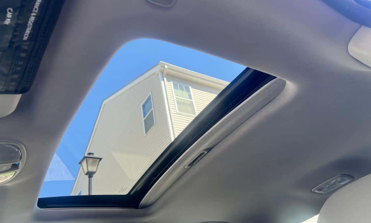 Thumbnail 10 of 2011 Hyundai Sonata (Gray)