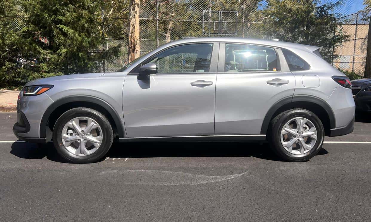 Thumbnail 7 of 2024 Honda HR-V (Silver) #1