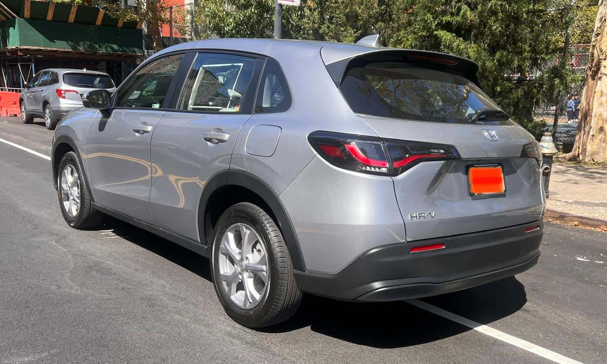 Thumbnail 2 of 2024 Honda HR-V (Silver) #1