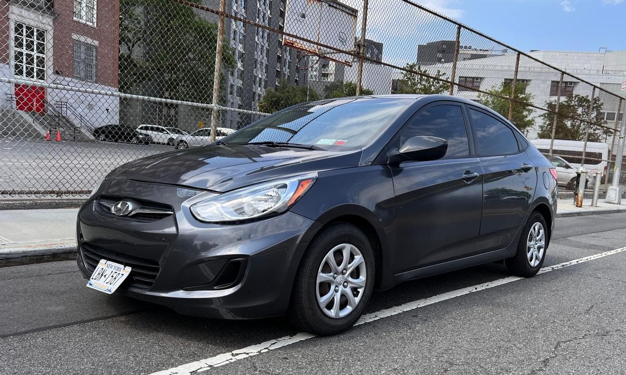 Image of 2013 Hyundai Accent (Gray)